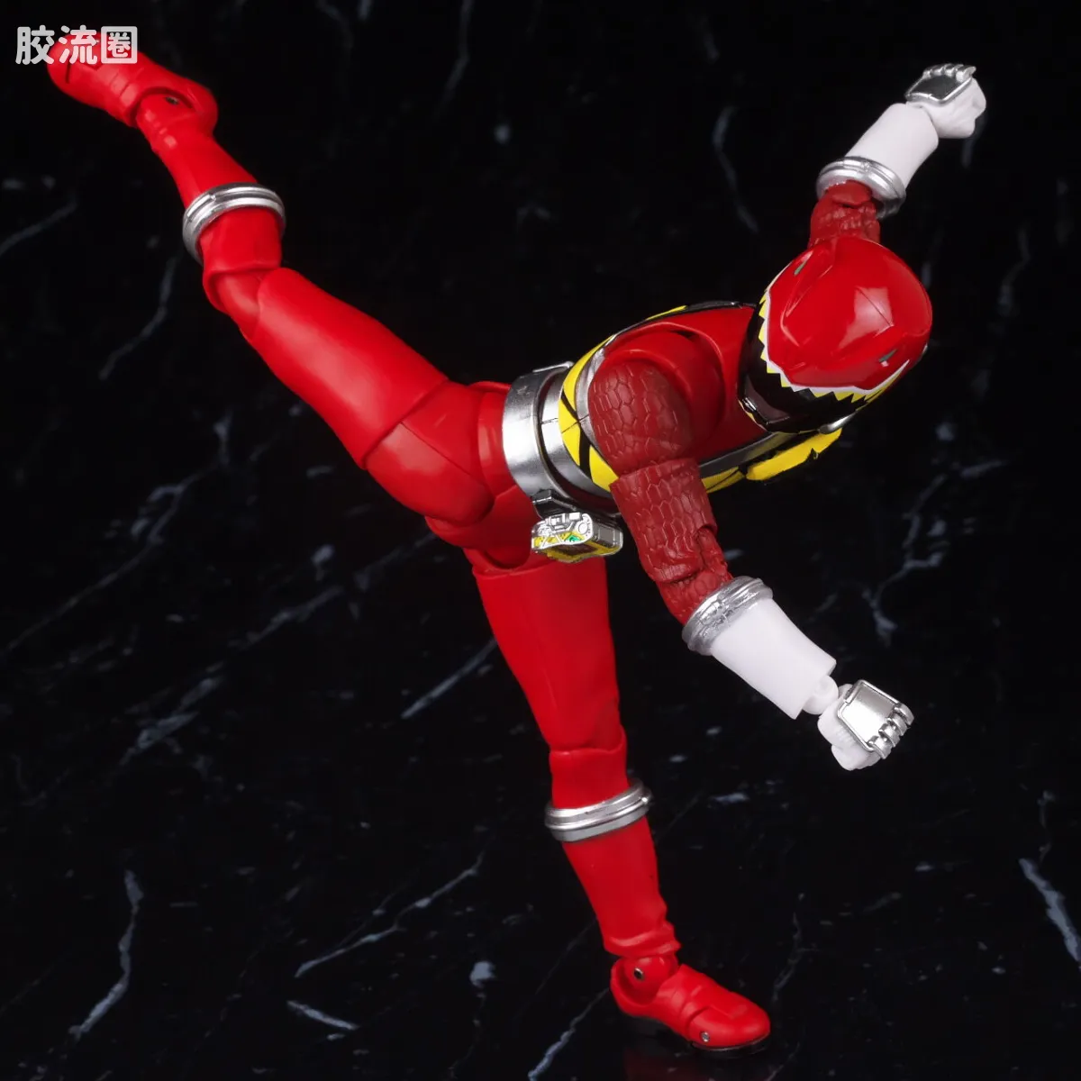 SHF 真骨雕 超级战队系列 兽电战队 强龙红 - 图片