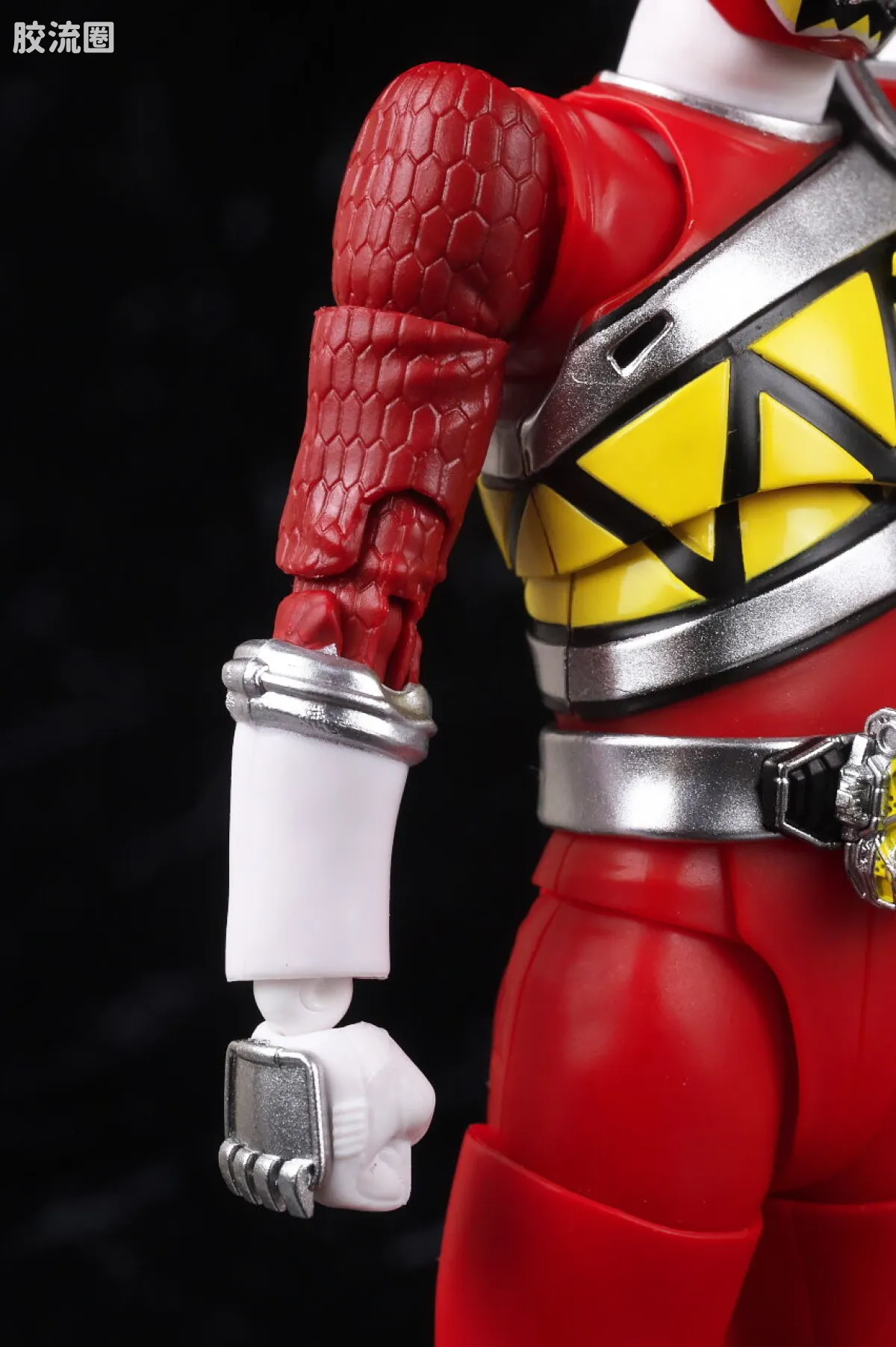 SHF 真骨雕 超级战队系列 兽电战队 强龙红 - 图片