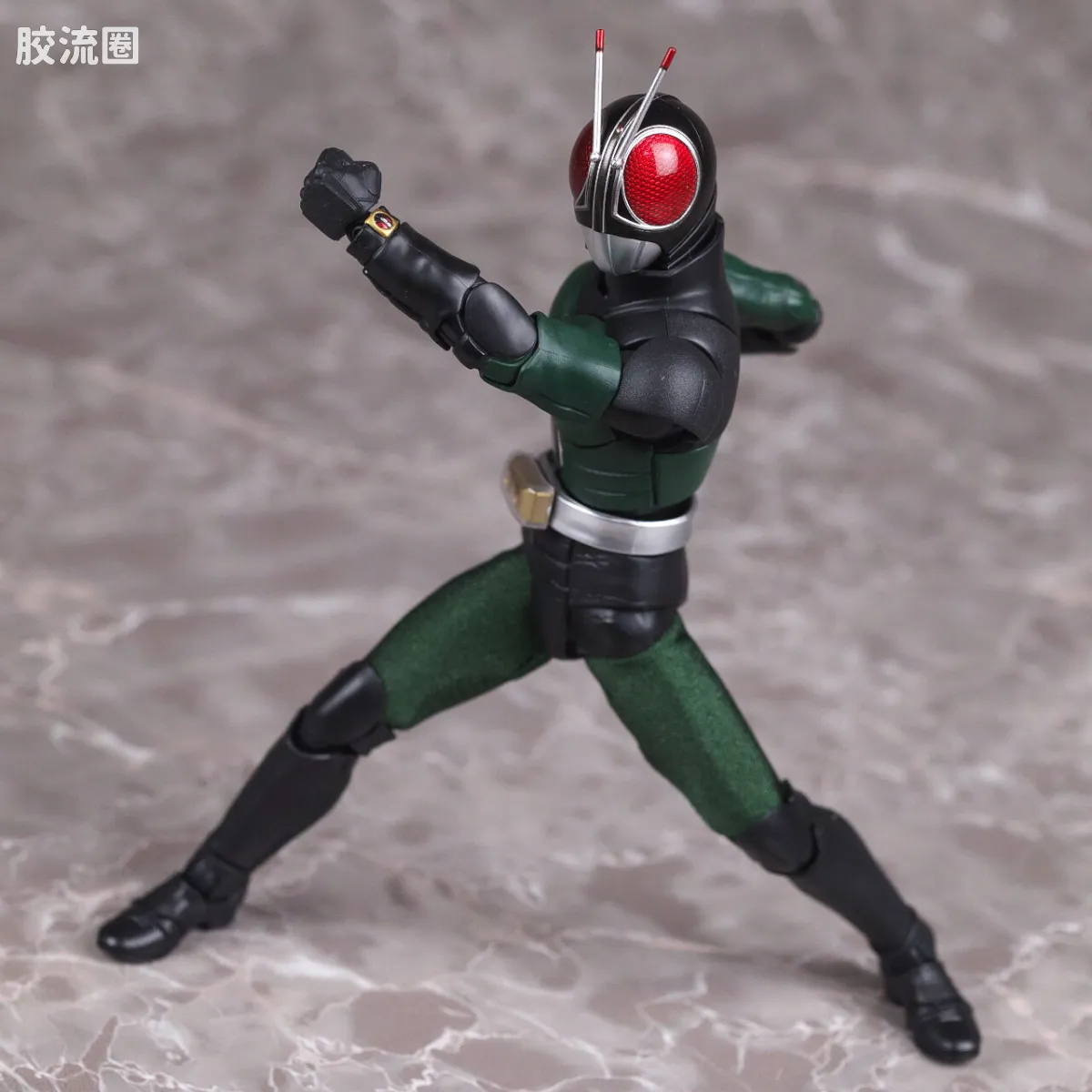 SHF 真骨雕假面骑士系列 假面骑士BLACK RX/暗日重生 - 图片