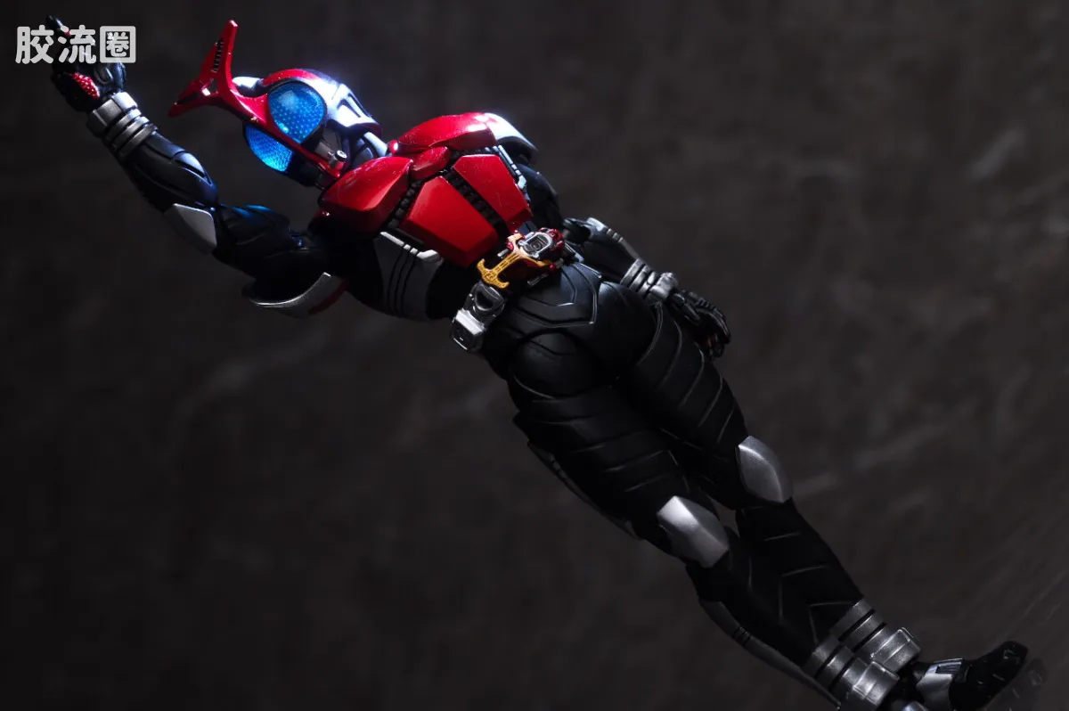 测评： S.H.Figuarts (真骨雕) 假面骑士甲斗 骑士形态 20th Anniversary Ver.