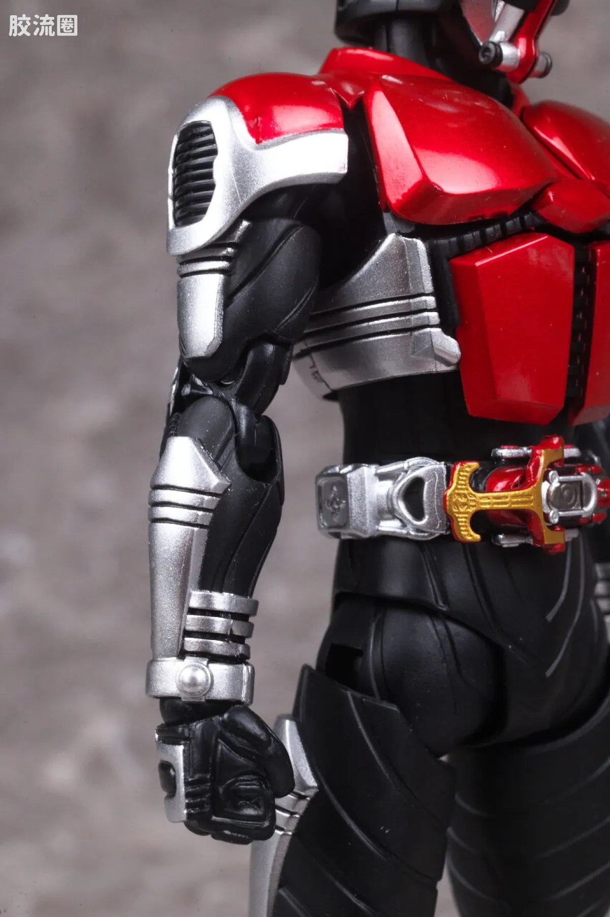 SHF 真骨雕假面骑士系列 假面骑士甲斗 骑士形态 20th Anniversary Ver. - 图片