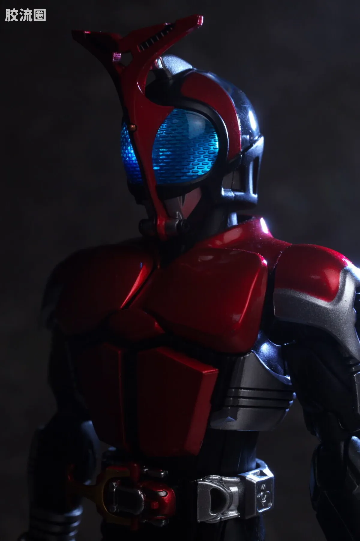 SHF 真骨雕假面骑士系列 假面骑士甲斗 骑士形态 20th Anniversary Ver. - 图片