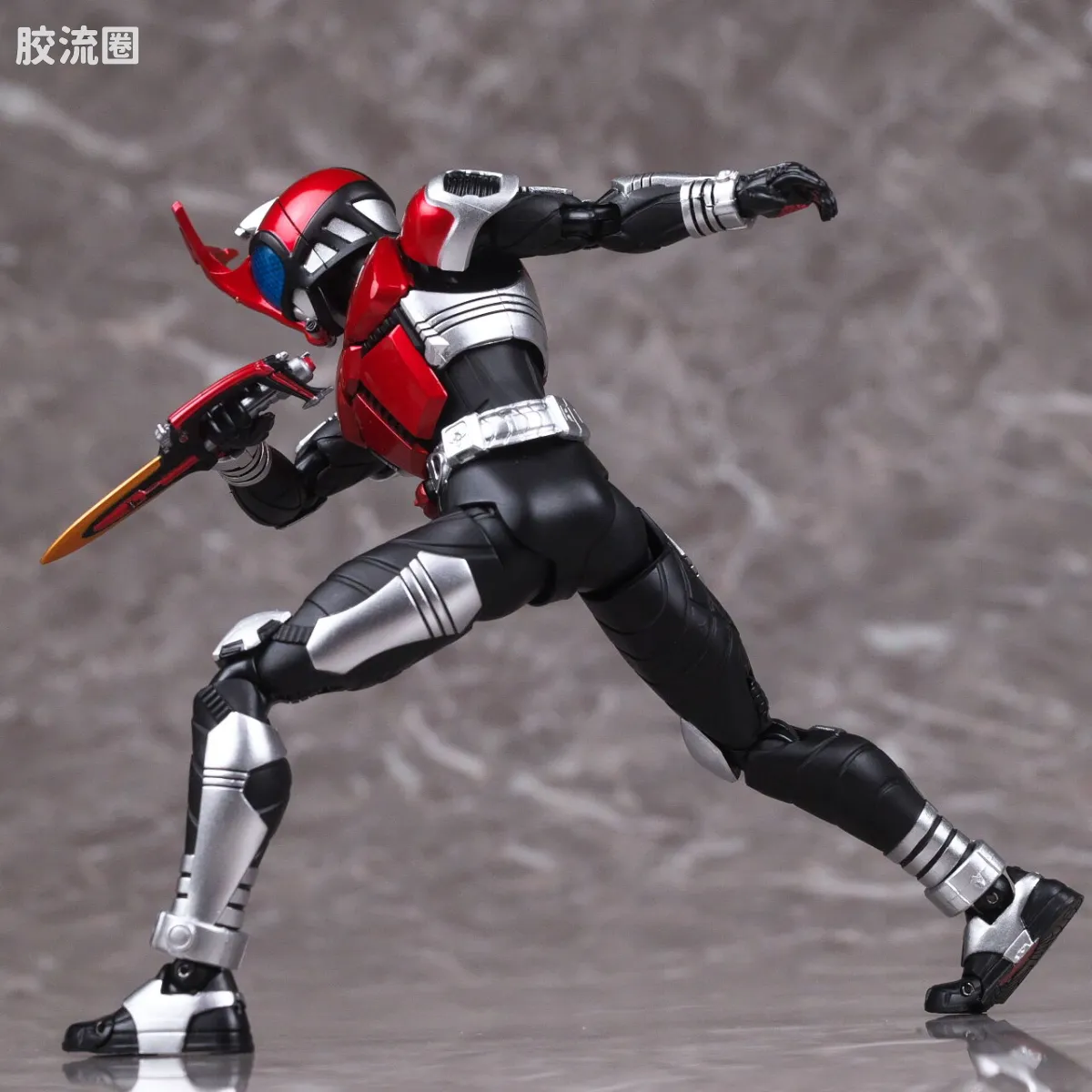 SHF 真骨雕假面骑士系列 假面骑士甲斗 骑士形态 20th Anniversary Ver. - 图片