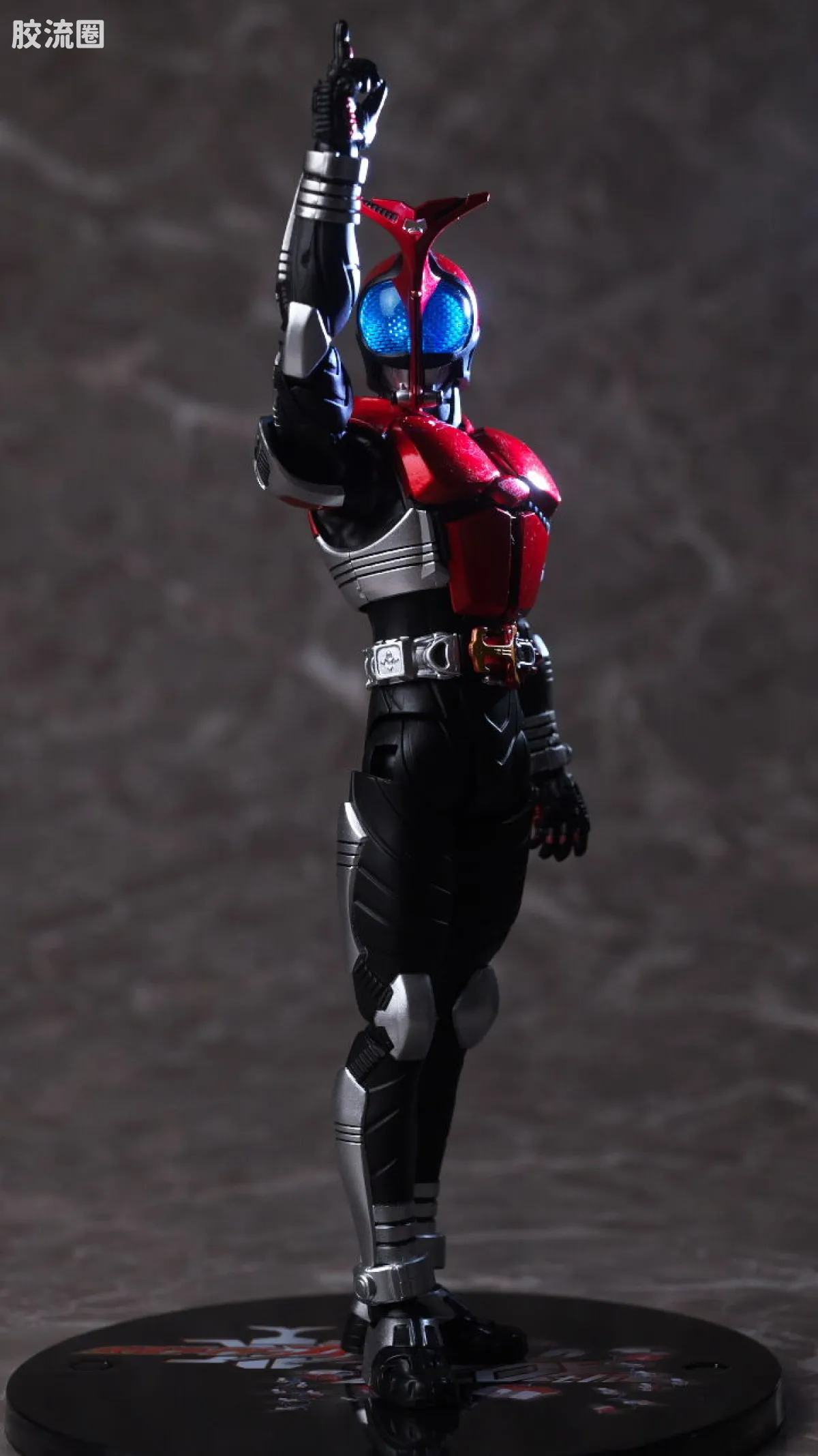 SHF 真骨雕假面骑士系列 假面骑士甲斗 骑士形态 20th Anniversary Ver. - 图片