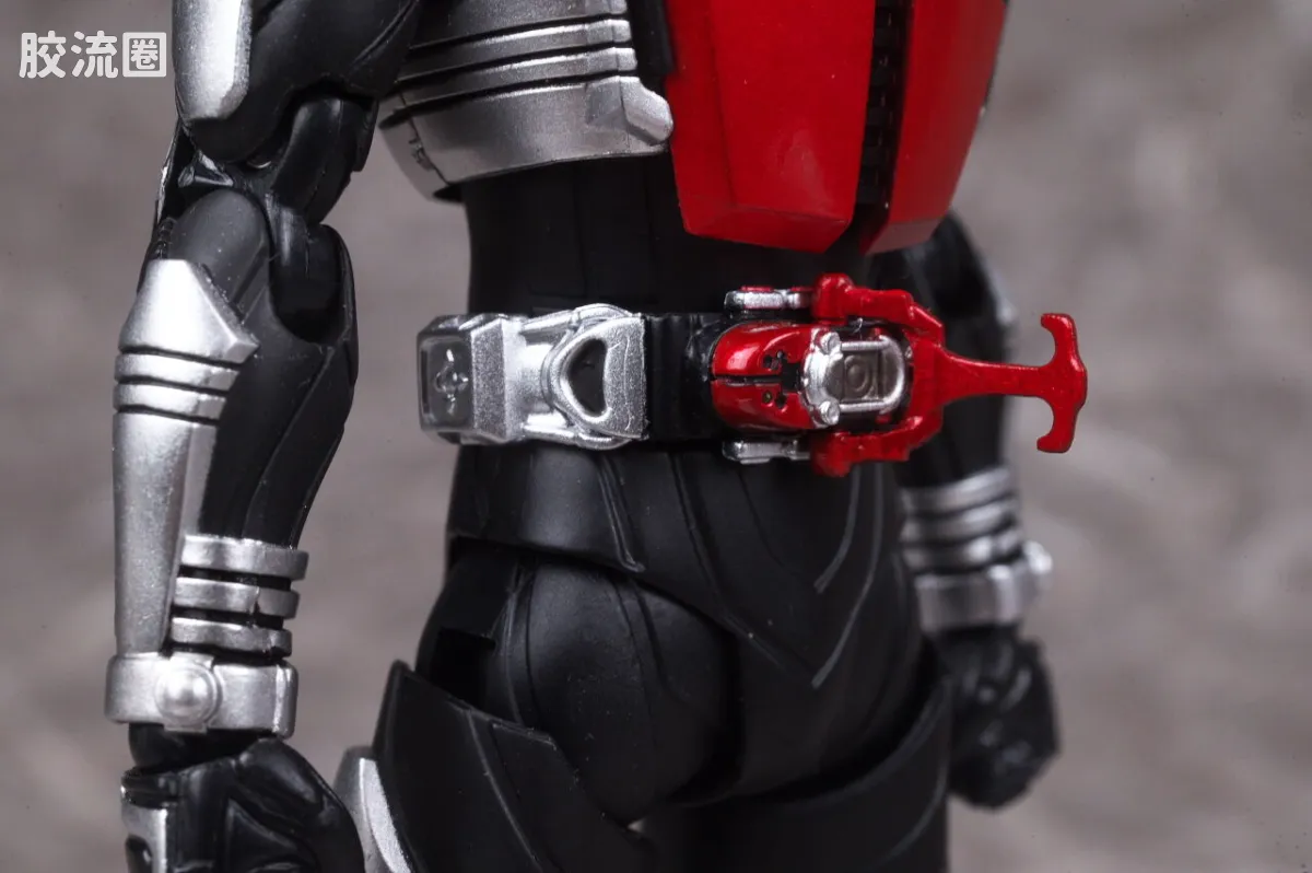 SHF 真骨雕假面骑士系列 假面骑士甲斗 骑士形态 20th Anniversary Ver. - 图片