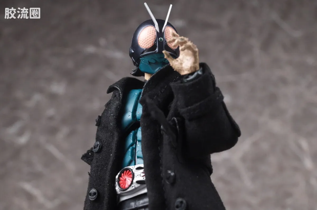 SHF 假面骑士限定版 1号蝗虫改造人/假面骑士 (新·假面骑士) - 图片
