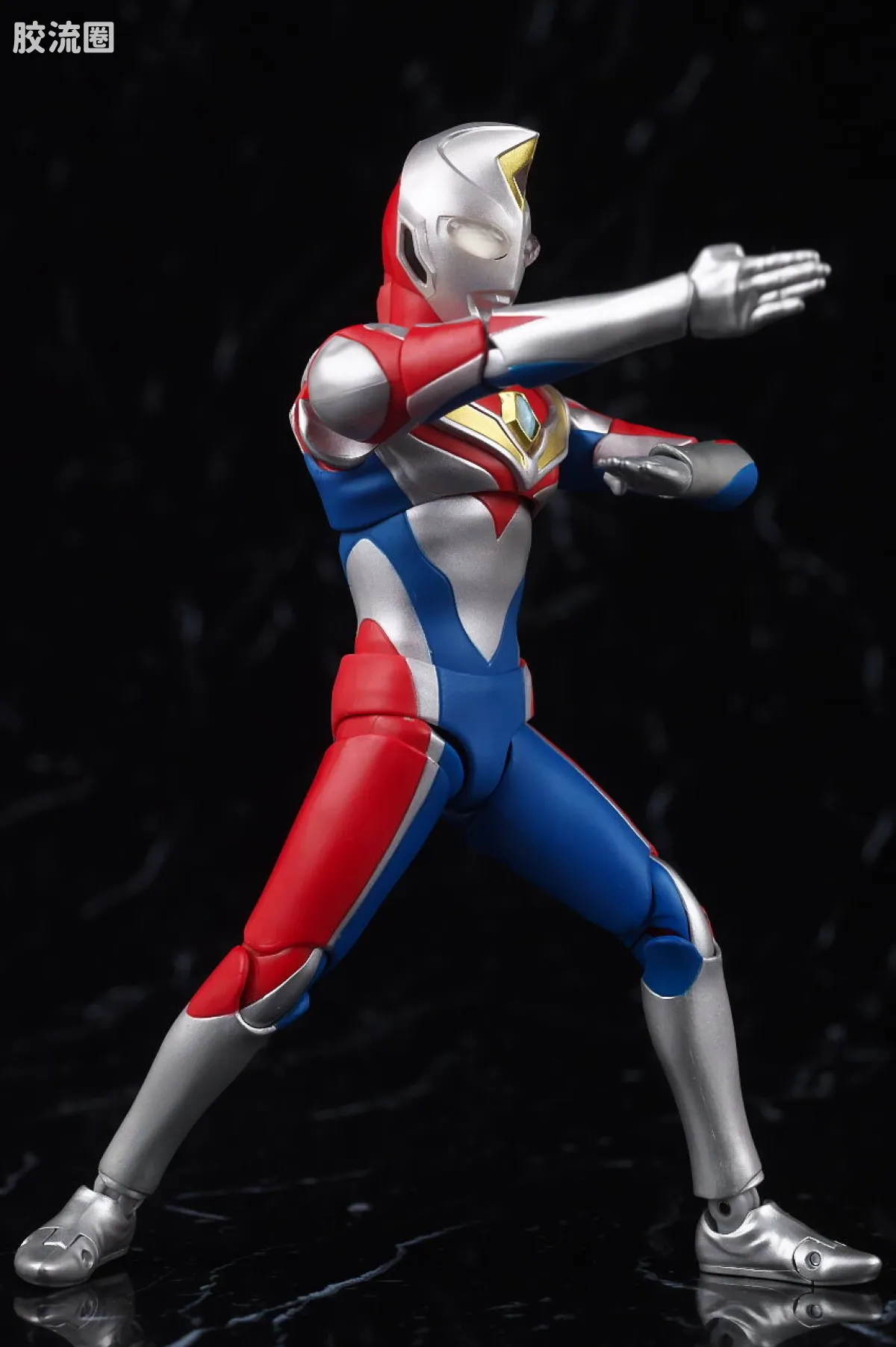 SHF 真骨雕奥特曼系列 戴拿奥特曼 闪亮型 - 图片