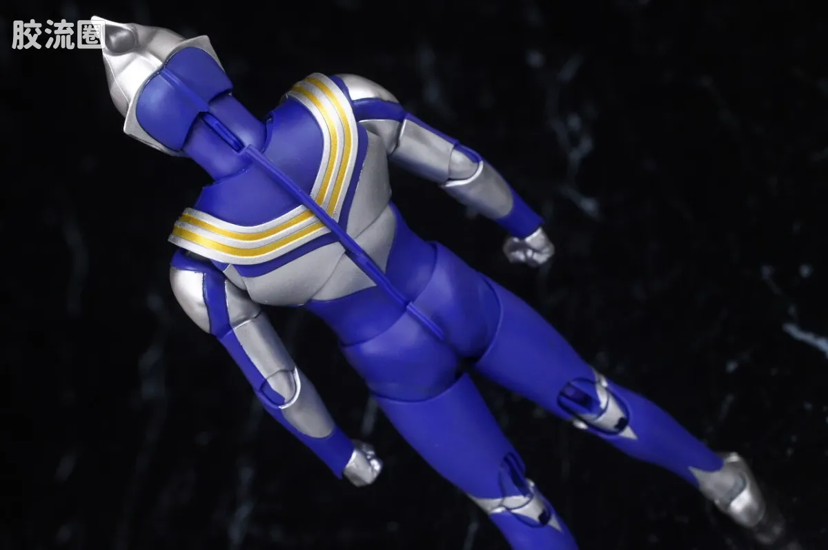 SHF 真骨雕奥特曼系列 迪迦奥特曼 空中型 - 图片