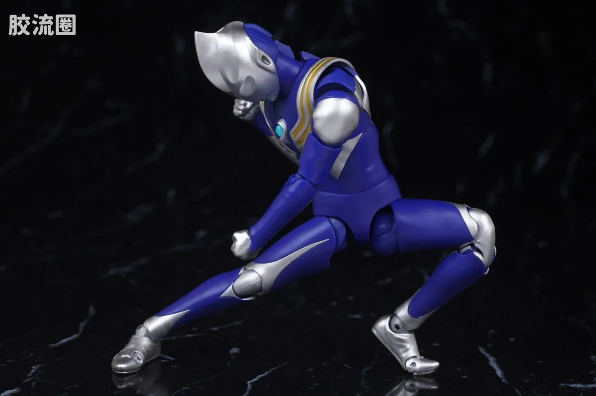 SHF 真骨雕奥特曼系列 迪迦奥特曼 空中型 - 图片