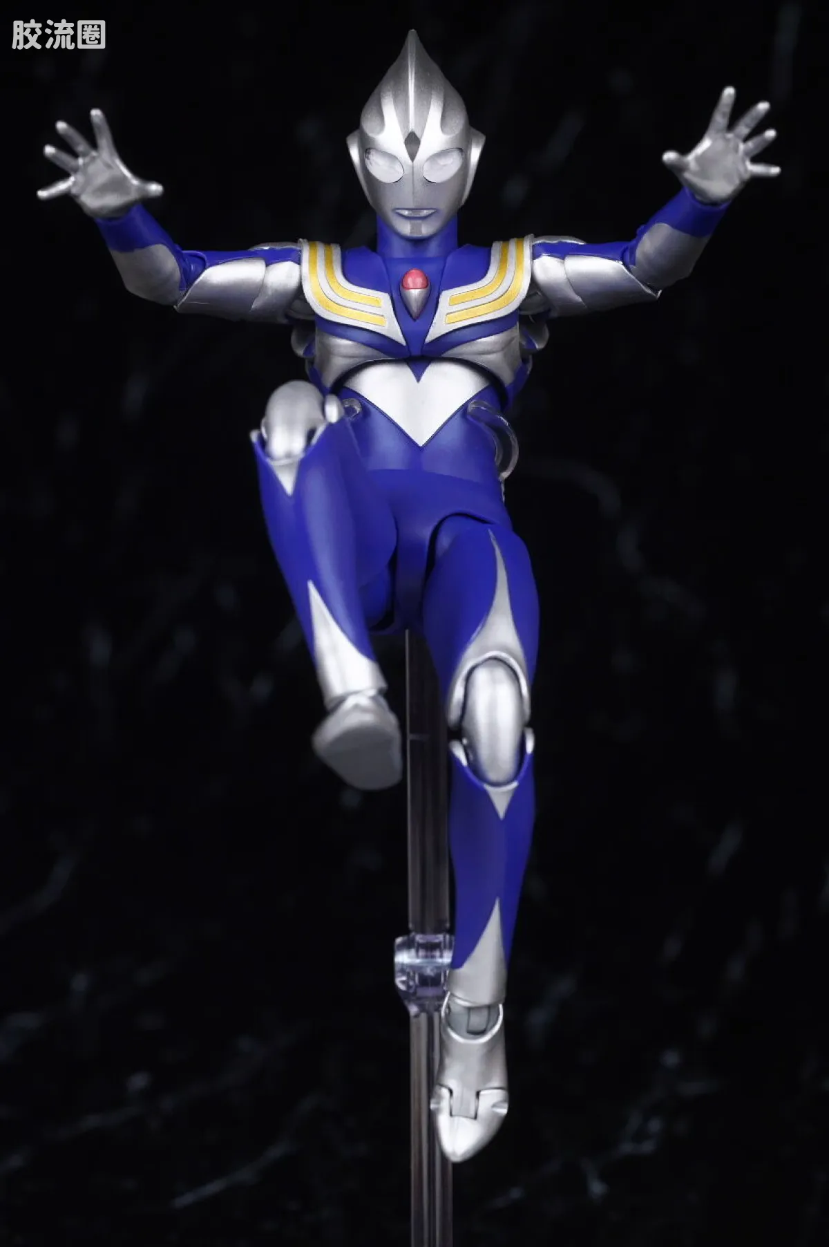 SHF 真骨雕奥特曼系列 迪迦奥特曼 空中型 - 图片