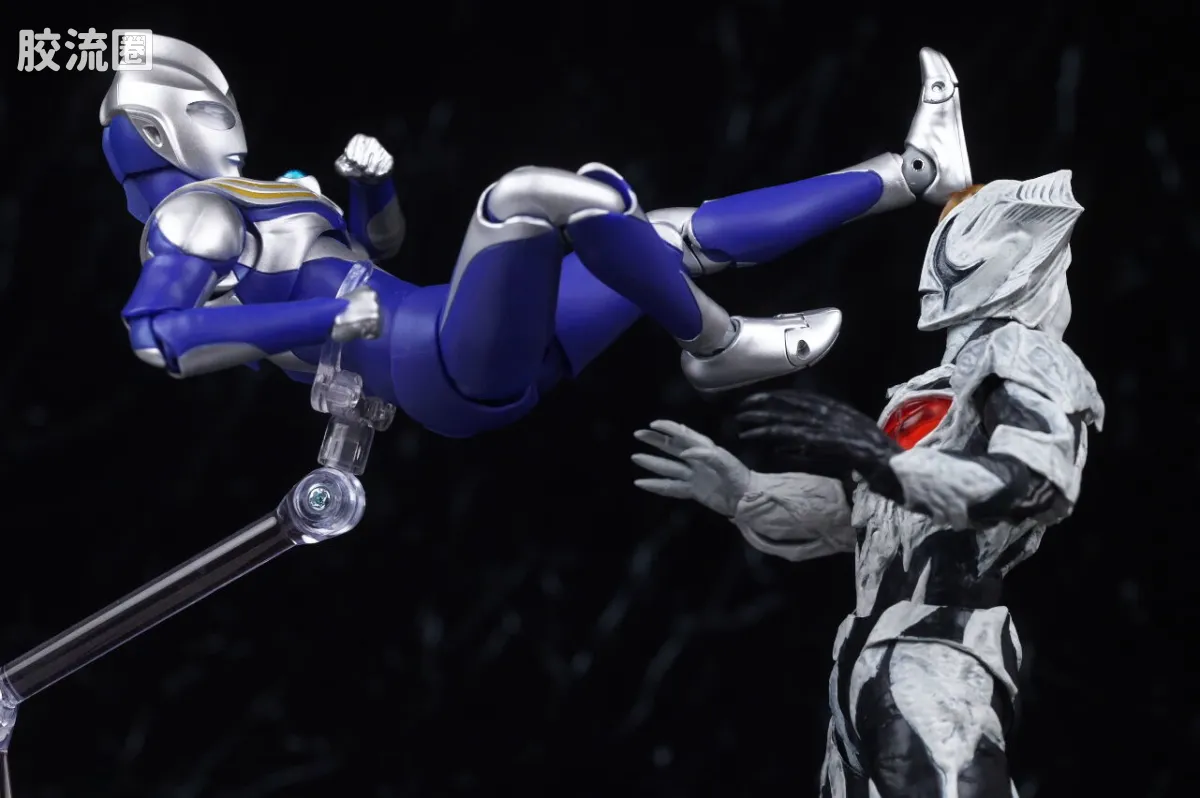 SHF 真骨雕奥特曼系列 迪迦奥特曼 空中型 - 图片