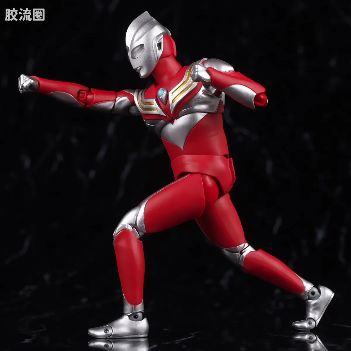 SHF 真骨雕奥特曼系列 迪迦奥特曼 强力型 - 图片