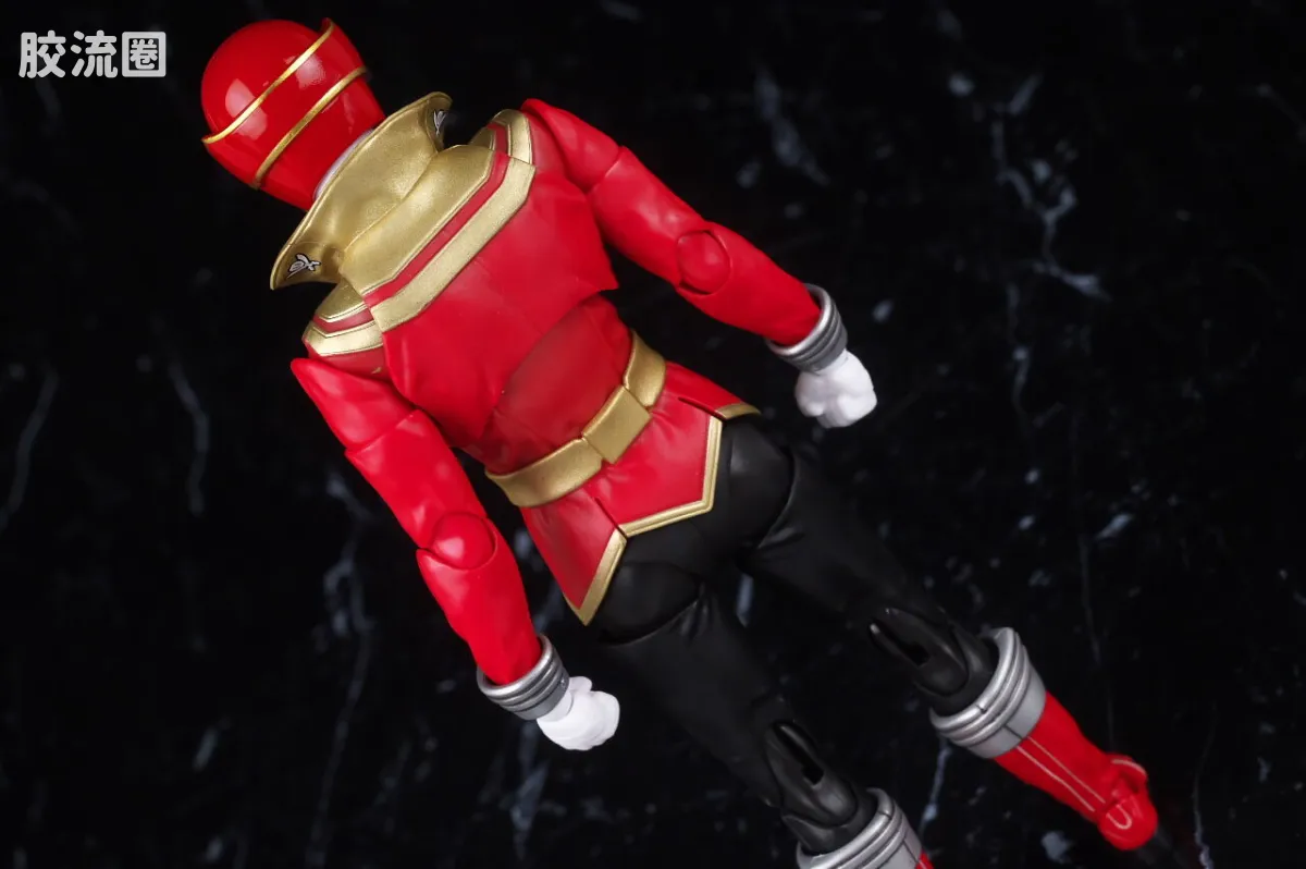 SHF 真骨雕 超级战队系列 海贼战队 豪快红 - 图片