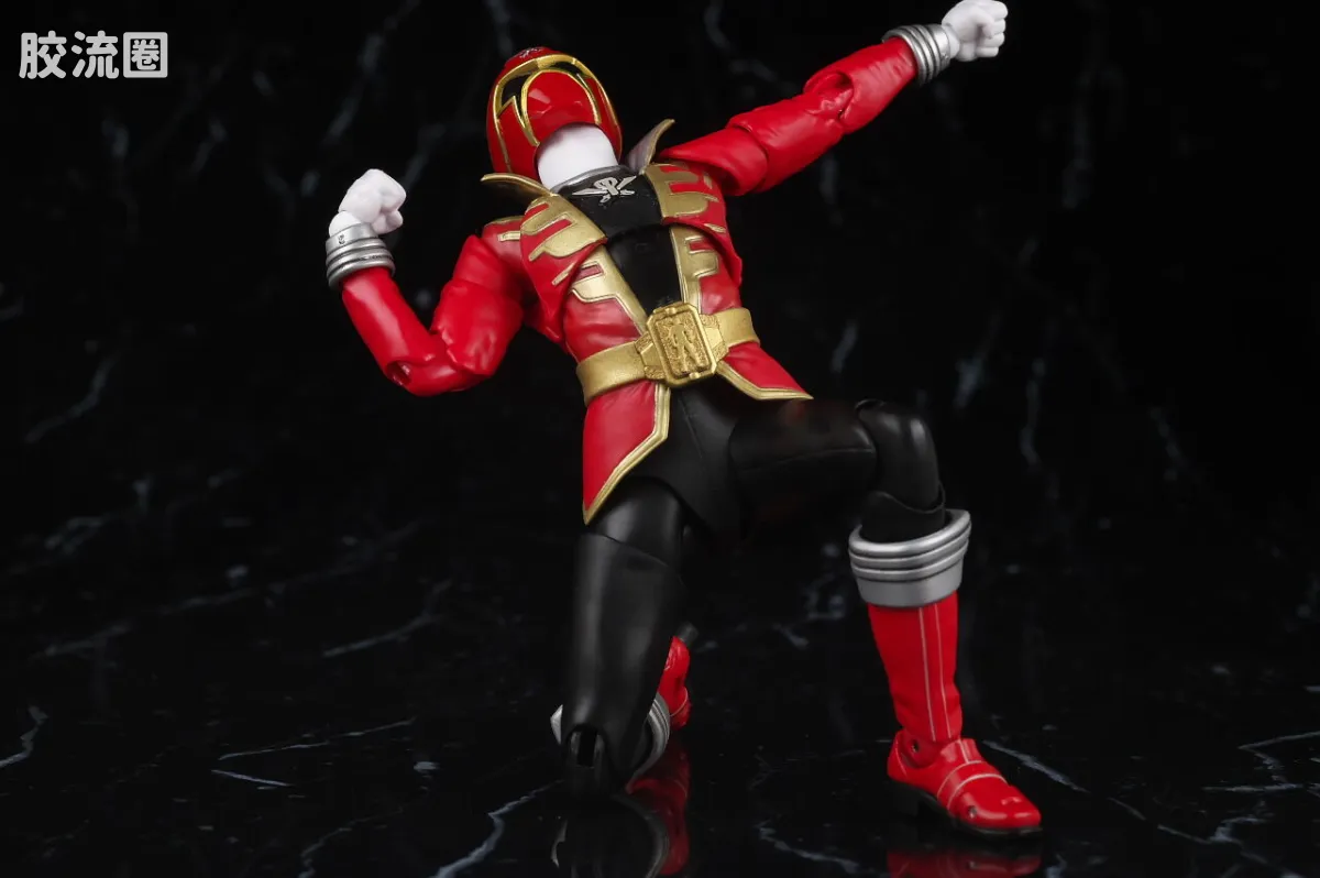 SHF 真骨雕 超级战队系列 海贼战队 豪快红 - 图片