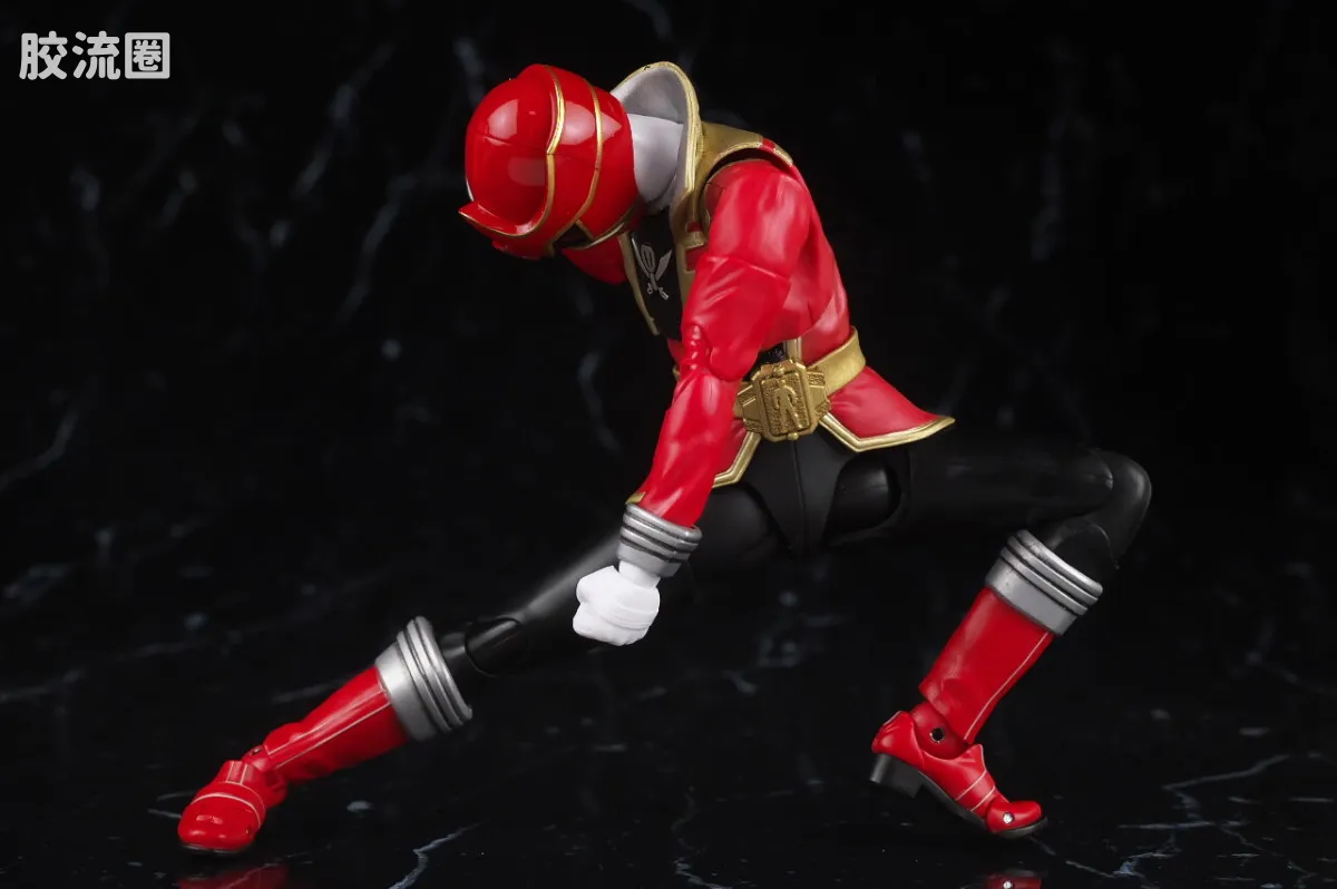 SHF 真骨雕 超级战队系列 海贼战队 豪快红 - 图片