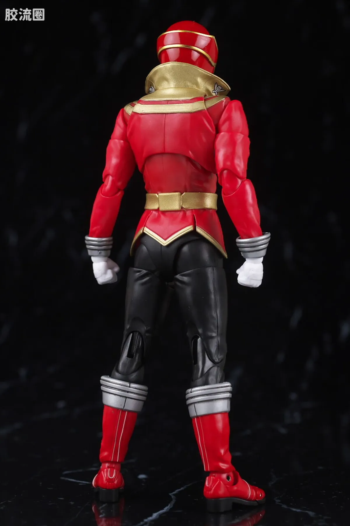 SHF 真骨雕 超级战队系列 海贼战队 豪快红 - 图片