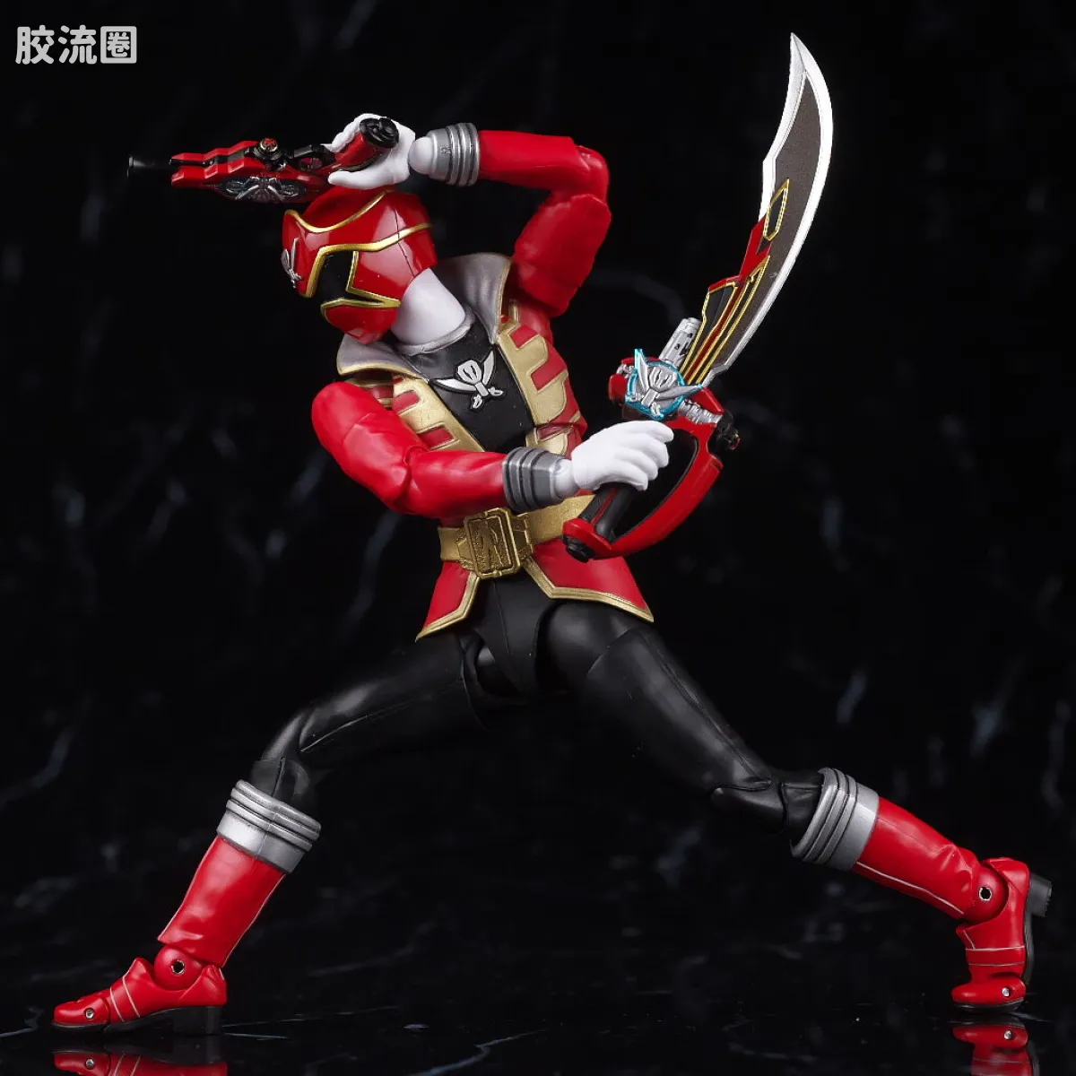 SHF 真骨雕 超级战队系列 海贼战队 豪快红 - 图片
