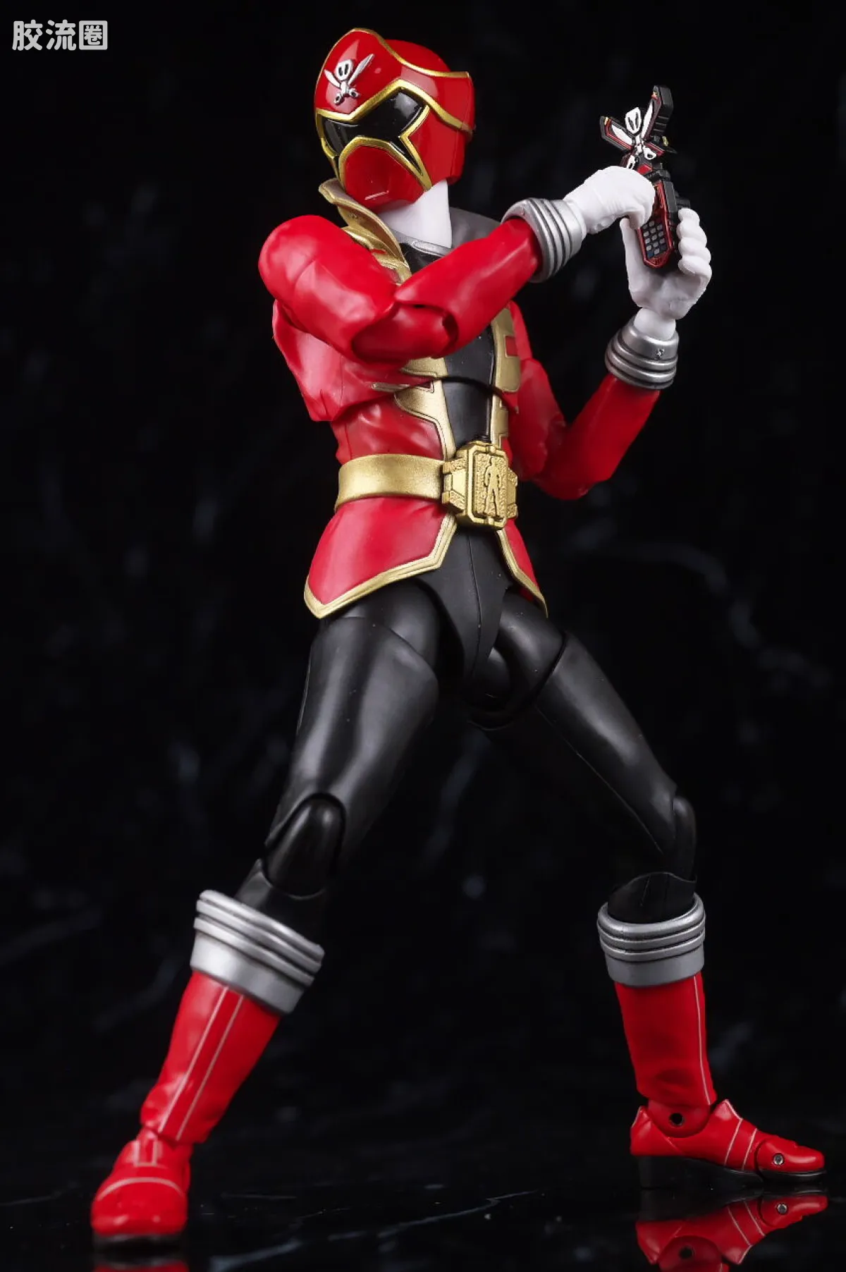 SHF 真骨雕 超级战队系列 海贼战队 豪快红 - 图片
