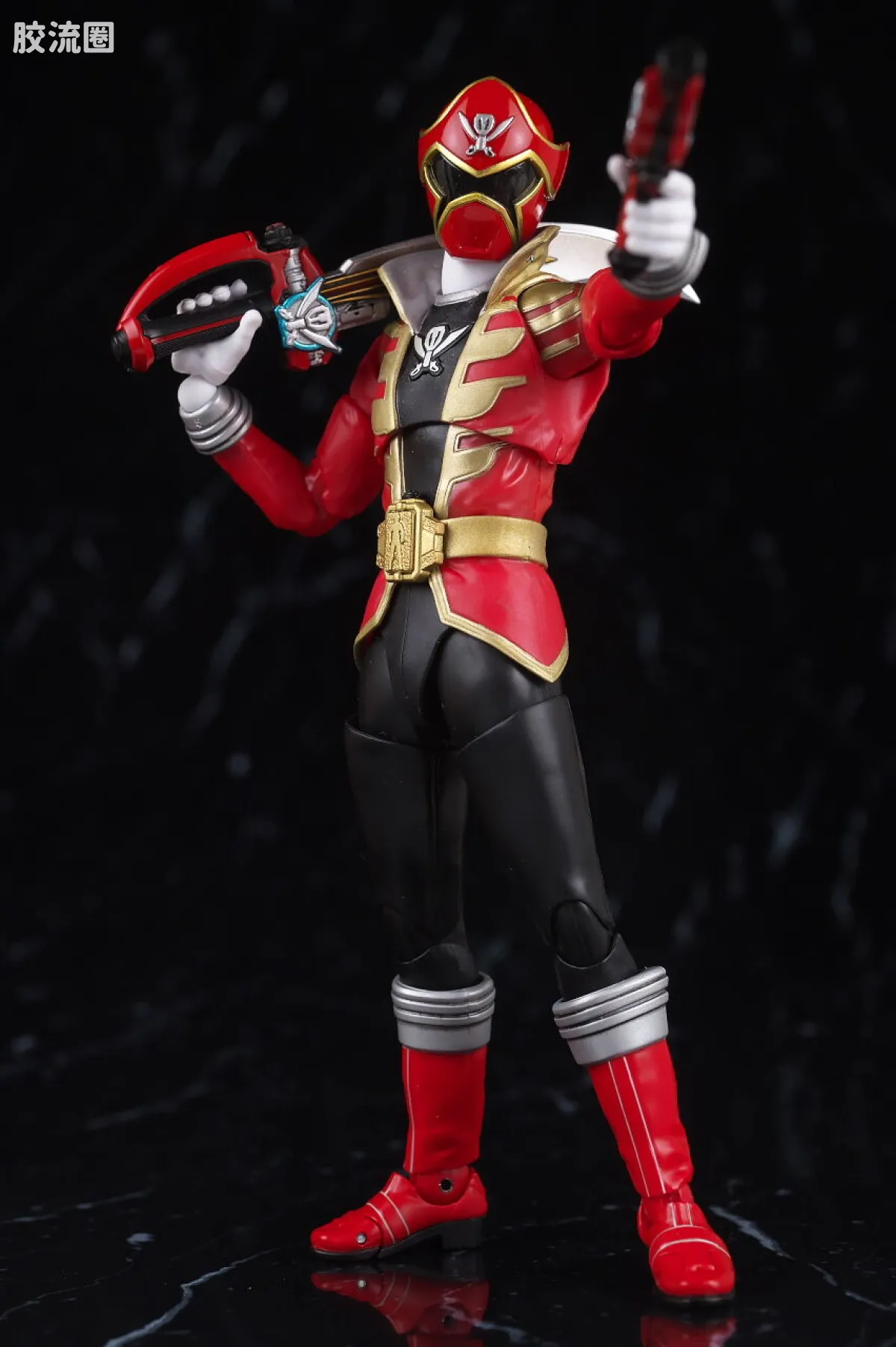 SHF 真骨雕 超级战队系列 海贼战队 豪快红 - 图片