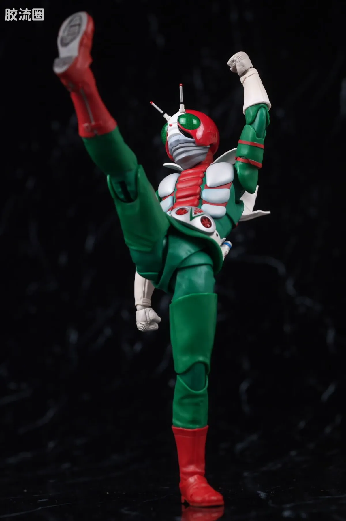 SHF 真骨雕假面骑士系列 假面骑士V3/胜利三号 荣光的昭和骑士Edition - 图片