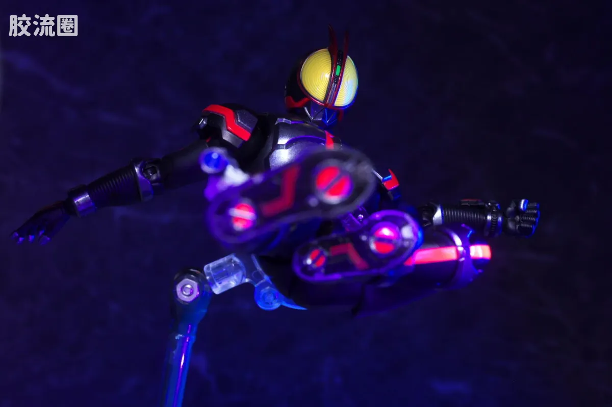 SHF 真骨雕假面骑士系列 假面骑士Faiz 暗夜配色 Ver. - 图片