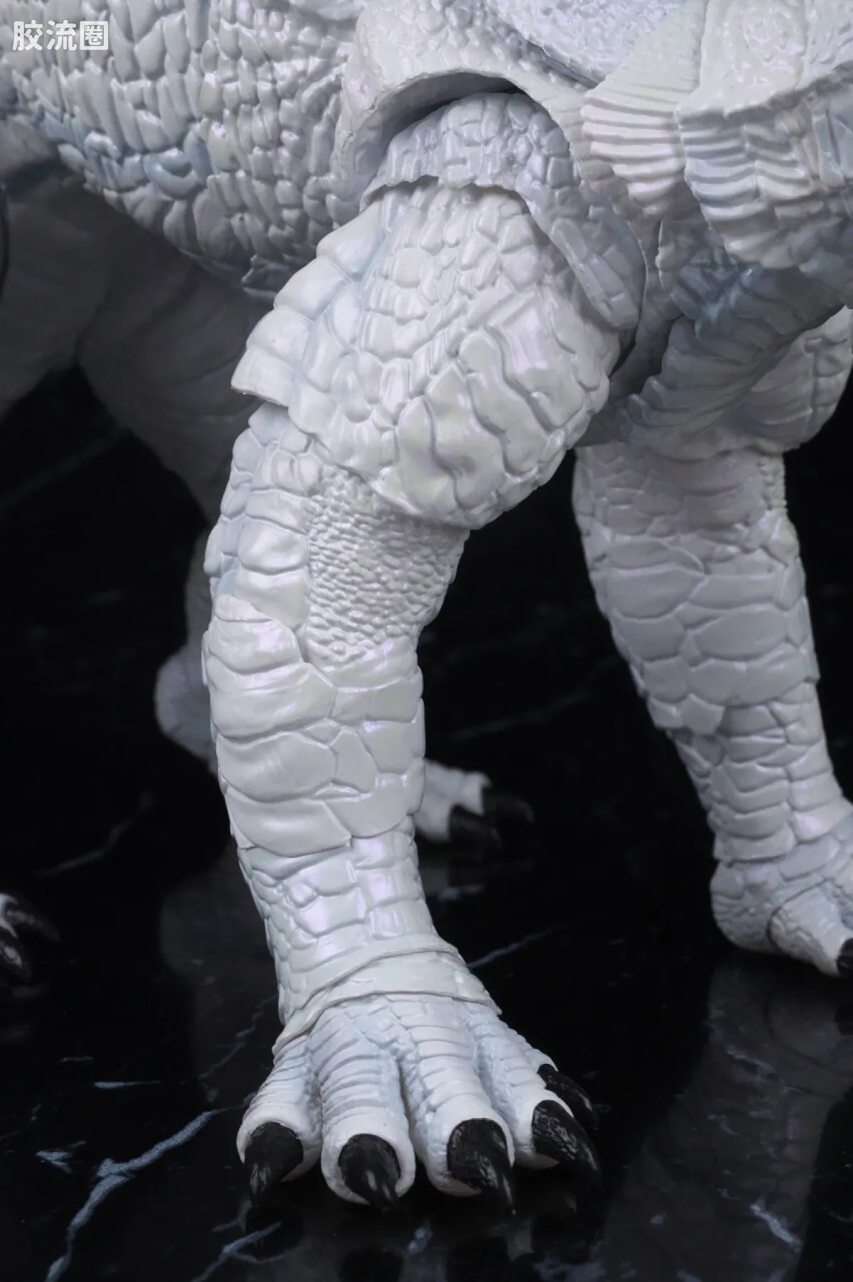 S.H.MonsterArts 限定及特别版 雪魔 FROM <哥斯拉 x 金刚:帝国崛起> - 图片
