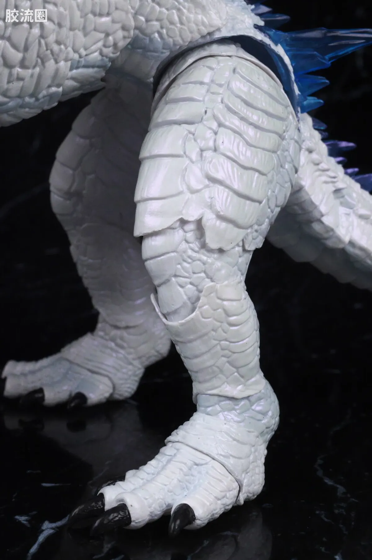 S.H.MonsterArts 限定及特别版 雪魔 FROM <哥斯拉 x 金刚:帝国崛起> - 图片
