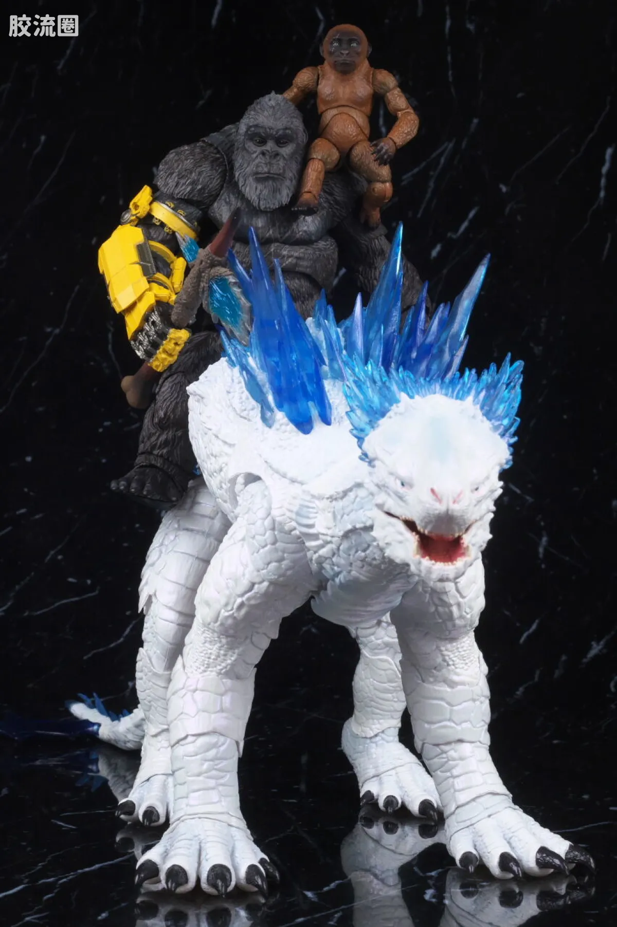 S.H.MonsterArts 限定及特别版 Suko&魔斯拉(2024) FROM <哥斯拉 x 金刚:帝国崛起> - 图片