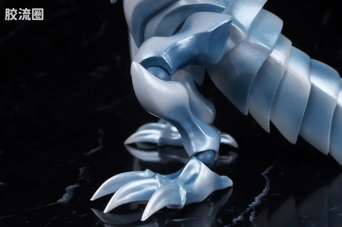 S.H.MonsterArts 普通版 青眼白龙 - 图片