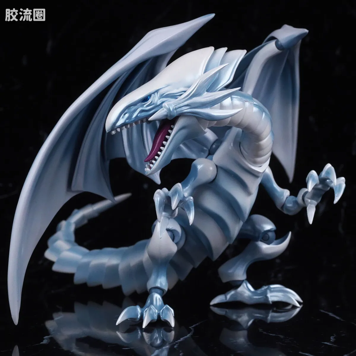 S.H.MonsterArts 普通版 青眼白龙 - 图片