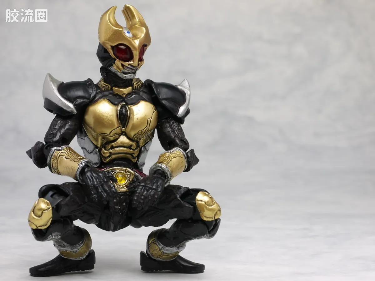 S.I.C.极魂系列可动玩具 普通版 假面骑士 Agito - 图片