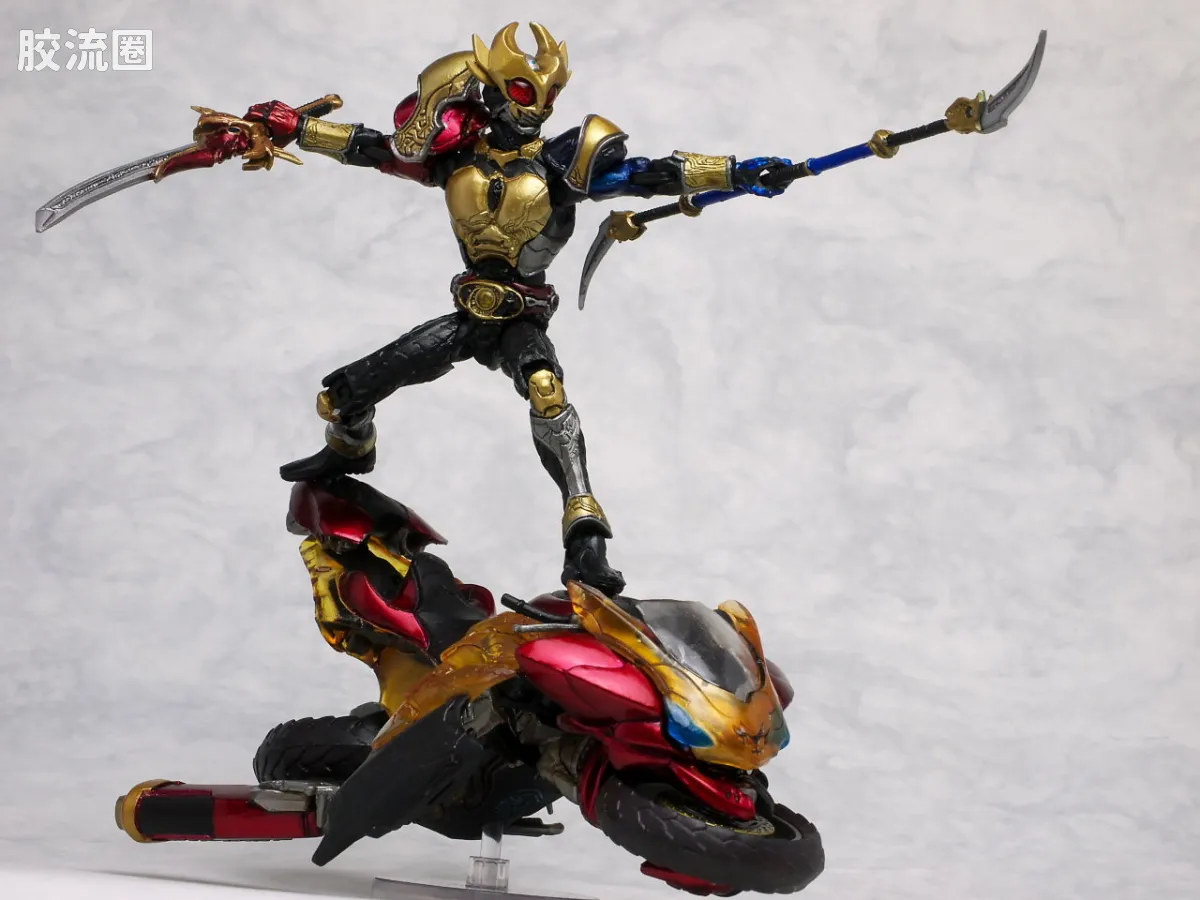 S.I.C.极魂系列可动玩具 普通版 假面骑士 Agito 三重形态 - 图片