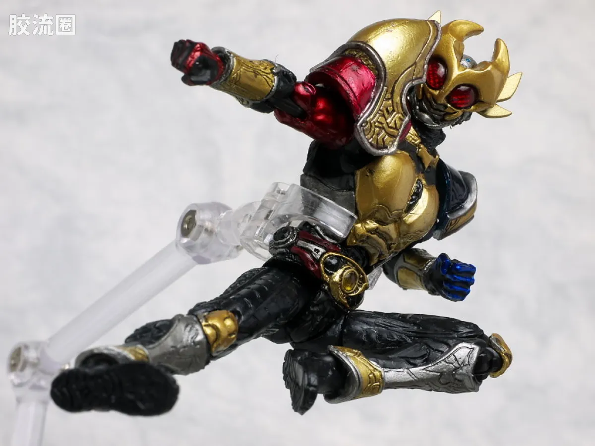 S.I.C.极魂系列可动玩具 普通版 假面骑士 Agito 三重形态 - 图片