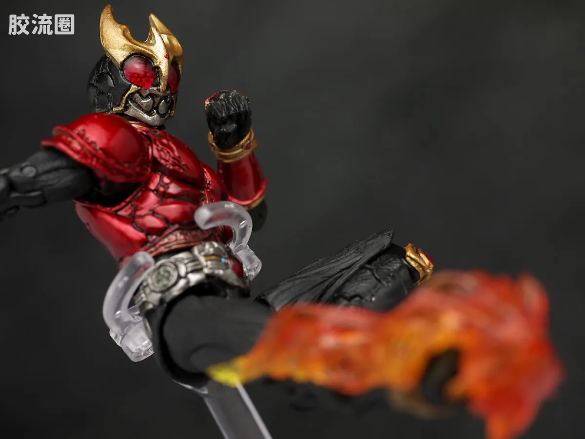 S.I.C.极魂系列可动玩具 普通版 假面骑士 KUUGA 全能形态 - 图片
