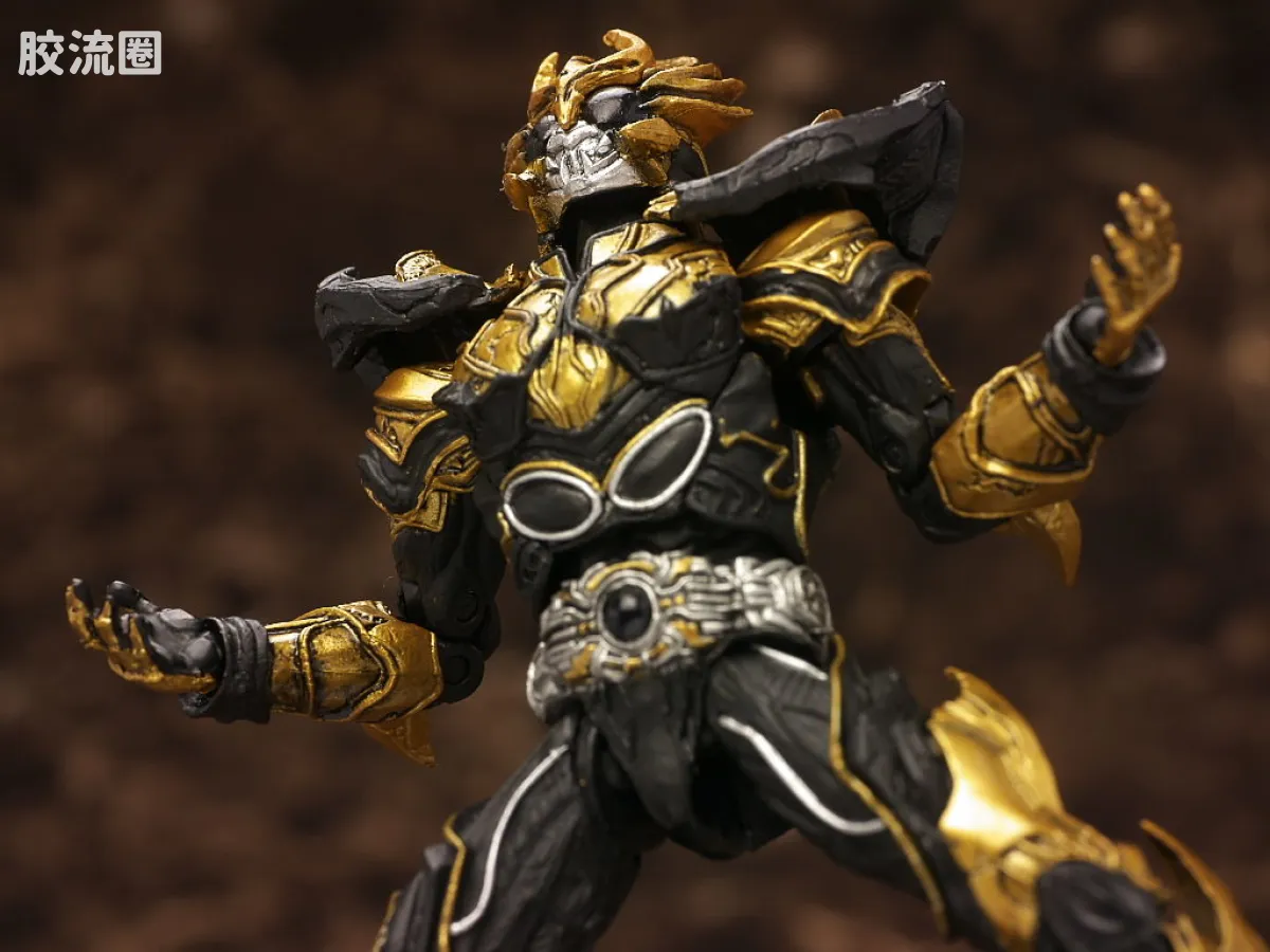 S.I.C.极魂系列可动玩具 普通版 假面骑士 KUUGA 升华究极形态 - 图片