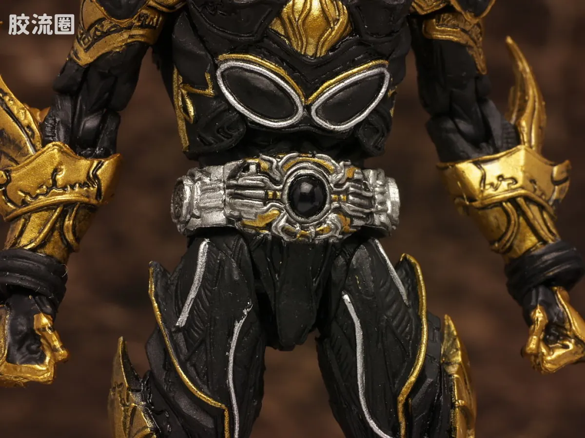 S.I.C.极魂系列可动玩具 普通版 假面骑士 KUUGA 升华究极形态 - 图片