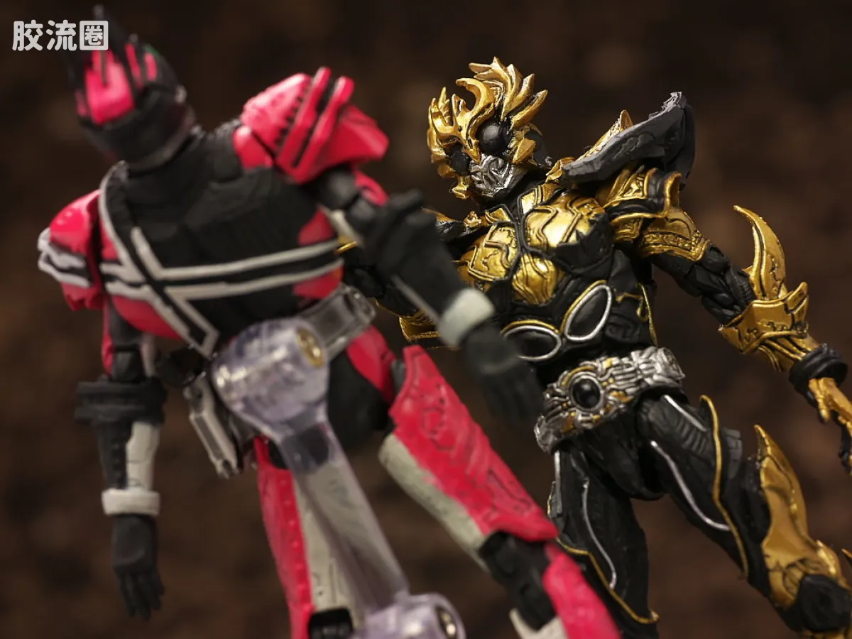 S.I.C.极魂系列可动玩具 普通版 假面骑士 KUUGA 升华究极形态 - 图片