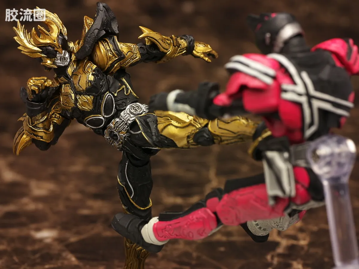 S.I.C.极魂系列可动玩具 普通版 假面骑士 KUUGA 升华究极形态 - 图片