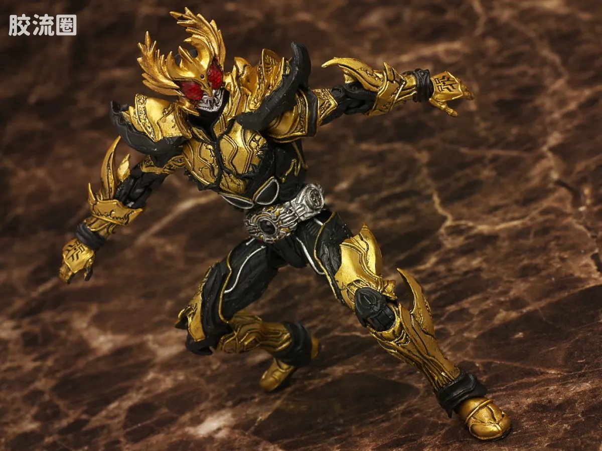 S.I.C.极魂系列可动玩具 普通版 假面骑士 KUUGA 升华究极形态 - 图片