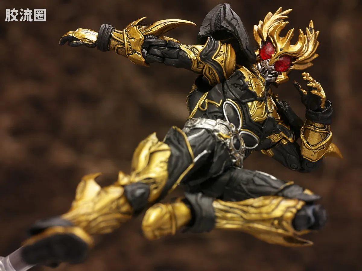 S.I.C.极魂系列可动玩具 普通版 假面骑士 KUUGA 升华究极形态 - 图片