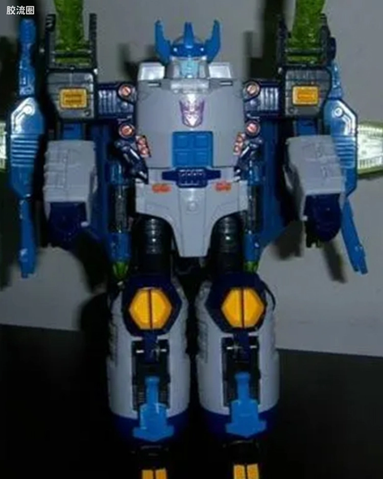 SD-07 惊破天（美版威震天）
