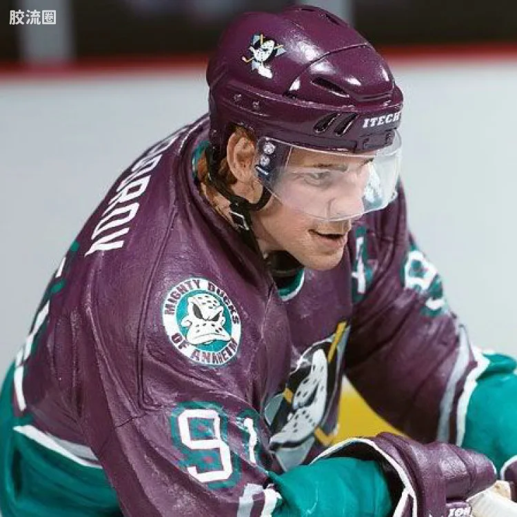 麦克法兰NHL冰球系列玩具 第9代 SERGEI FEDOROV
