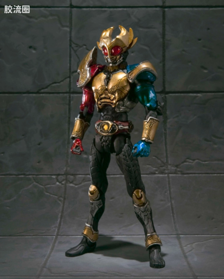 S.I.C.极魂系列可动玩具 普通版 假面骑士 Agito 三重形态 - 图片