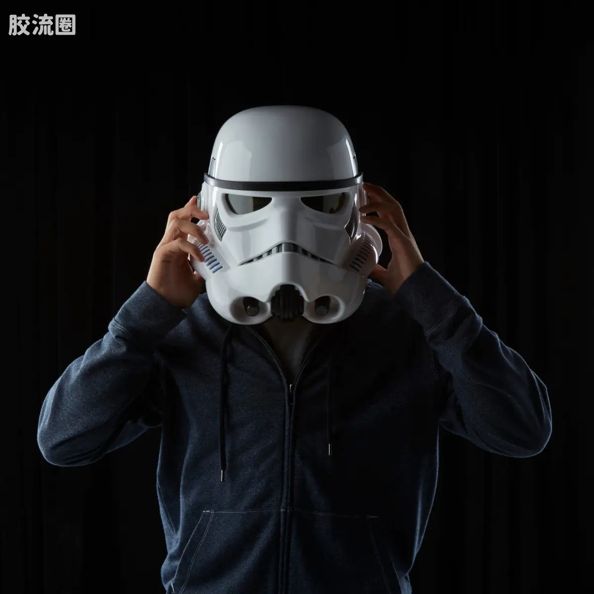 星球大战 THE BLACK SERIES 1/1头盔 《侠盗一号：星球大战外传》 帝国冲锋队 电子头盔 - 图片
