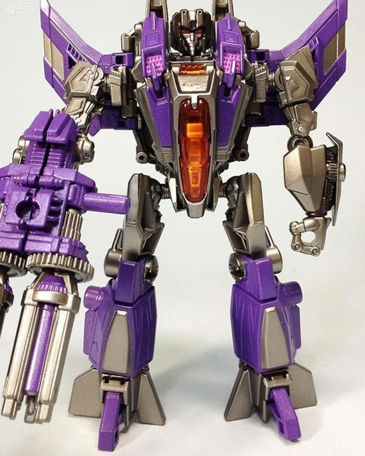 TG-18 闹翻天
