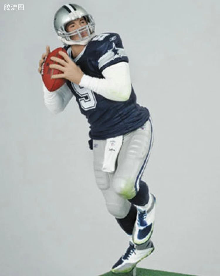 TONY ROMO
