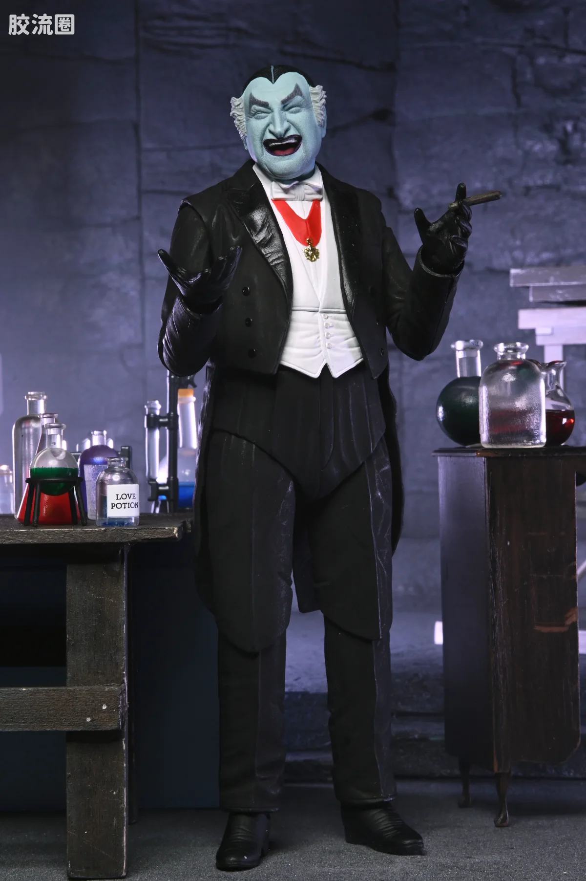 NECA 7寸可动人形系列 终极版/豪华版 芒斯特一家 格兰帕与赫尔曼·芒斯特 - 图片