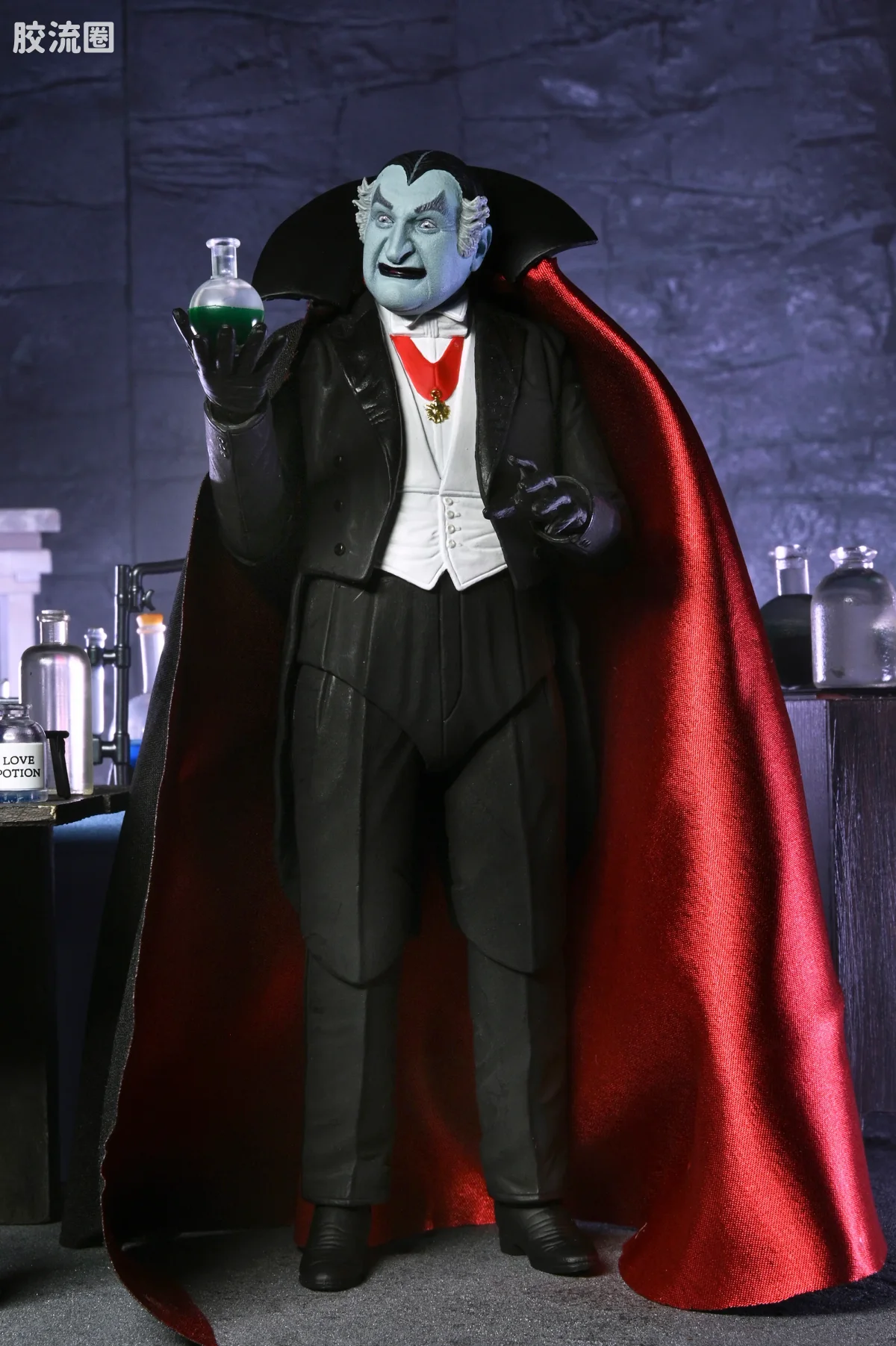 NECA 7寸可动人形系列 终极版/豪华版 芒斯特一家 格兰帕与赫尔曼·芒斯特 - 图片