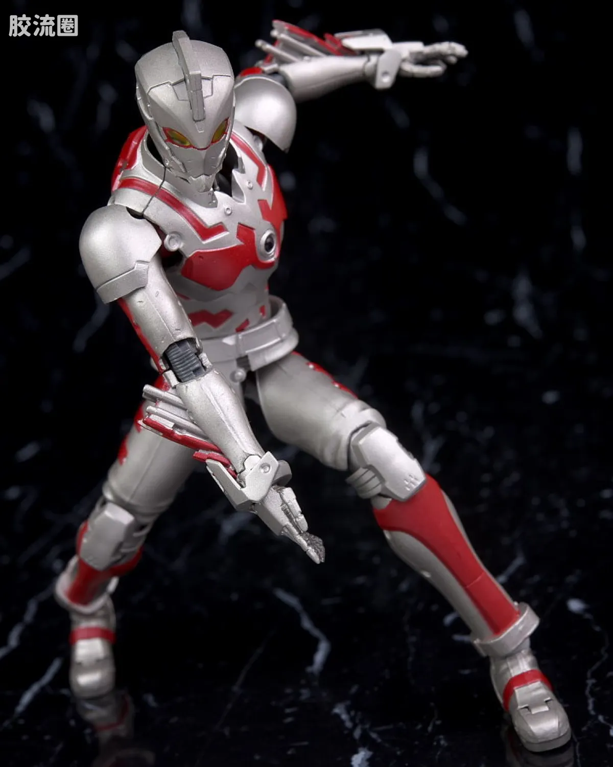 ultra-act ULTRAC-ACT x S.H. Figuarts 系列 奥特曼装甲 艾斯 - 图片