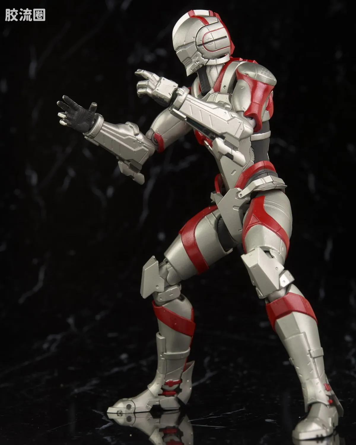 ultra-act ULTRAC-ACT x S.H. Figuarts 系列 Ultraman - 图片